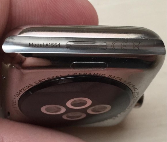 Apple-Watch-diagnostic-port-John-Gruber